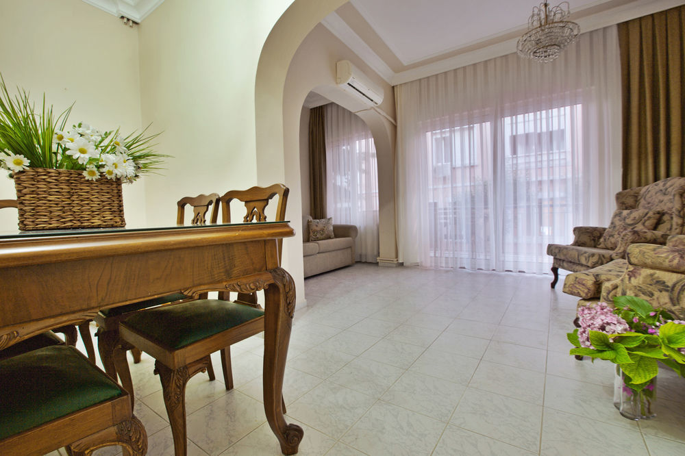 Bueyuekada Apart Hotel - Yeni Apart Adalar Zewnętrze zdjęcie